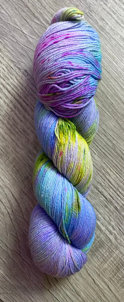 “Magic” Non Superwash Fingering Hand Dyed Yarn