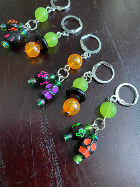 “Skull and Cross” Halloween Stitch Markers