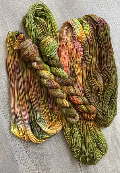 “Eerie” Wholesale Halloween Hand Dyed Yarn